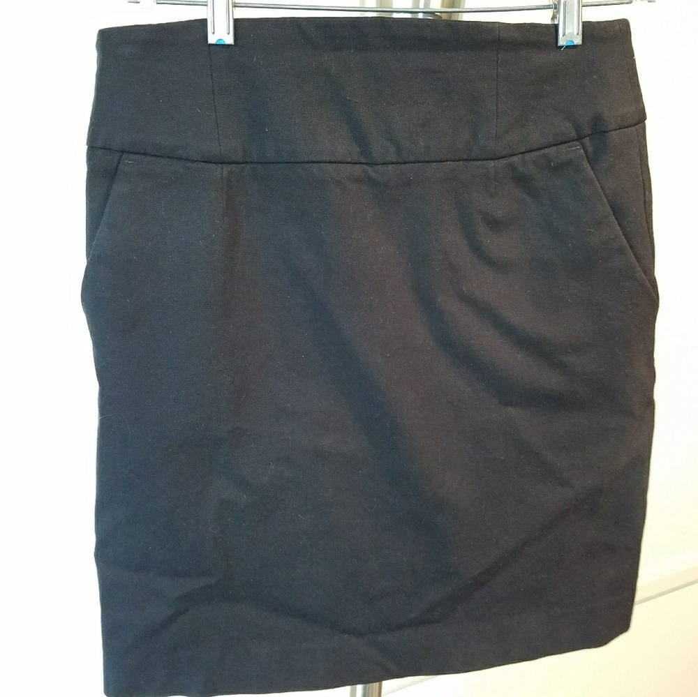 Banana Republic Stretchy Black Skirt Sz 6P